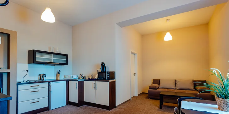 Pobyt s privátnym wellness pri Bešeňovej pre páry aj rodiny v apartmánoch Katov Dvor