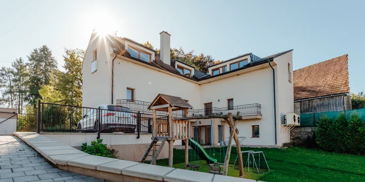 Pobyt s privátnym wellness pri Bešeňovej pre páry aj rodiny v apartmánoch Katov Dvor