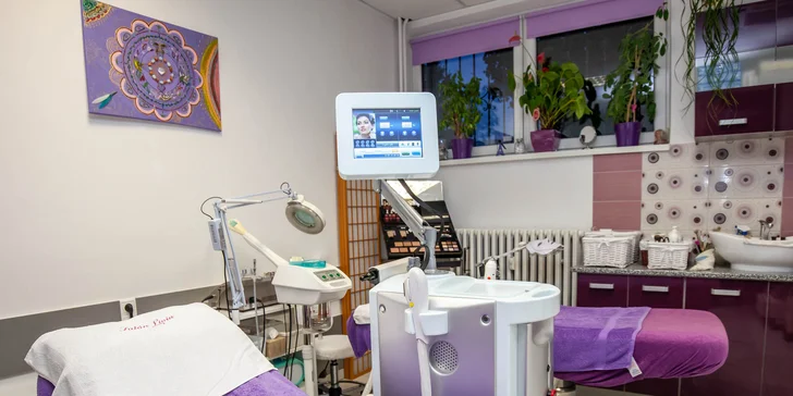 Laserová karbónová rejuvenizácia pleti či medicínska frakčná mikroihličková rádiofrekvencia s LED maskou
