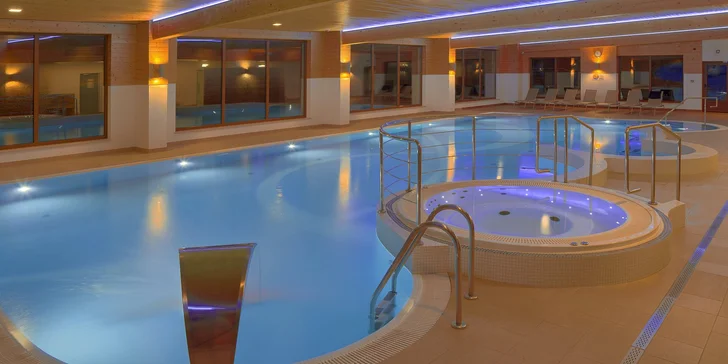 Pobyt v poľských Jizerkách pre páry a rodiny: wellness pobyt v rozprávkovom hoteli