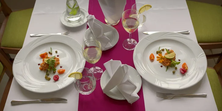 Pobyt v poľských Jizerkách pre páry a rodiny: wellness pobyt v rozprávkovom hoteli