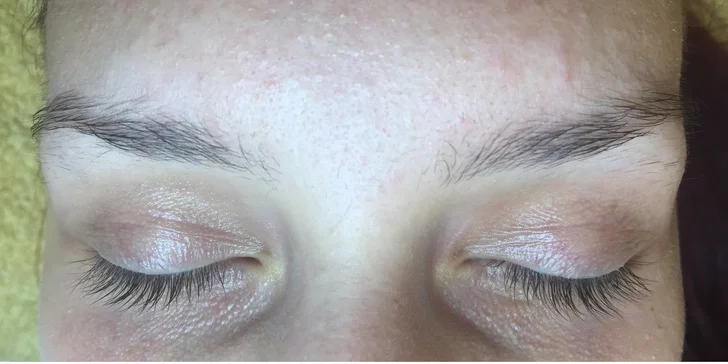 3D hodvábne mihalnice a úprava obočia v salóne Eyebrows by Sandra