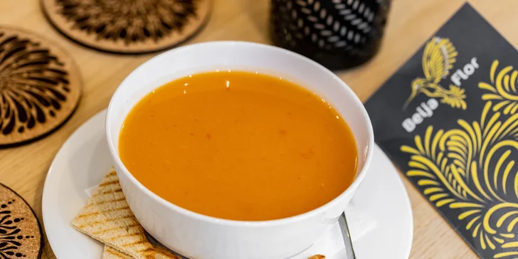Portugalské pochúťky a kvalitná káva - Pastel de nata, Tosta mista, Sopa do dia alebo Quiche