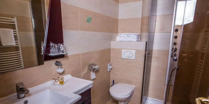 Relaxačný wellness pobyt - 4* hotel, termálna voda a polpenzia