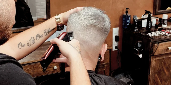 Pánsky strih a úprava brady u barberov v centre Nitry!