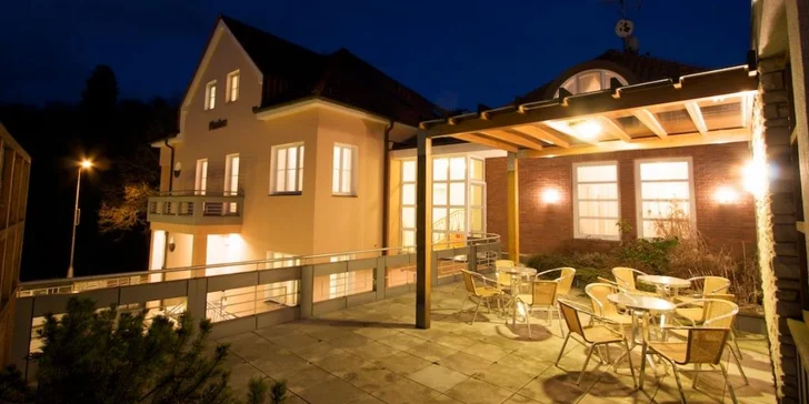 Moderne zariadené apartmány vo Ville Marion - kúpeľné mestečko, raňajky a vstup do wellness
