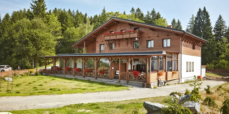 Pobyt v Beskydách: horský hotel s polpenziou a vstupom do sáun
