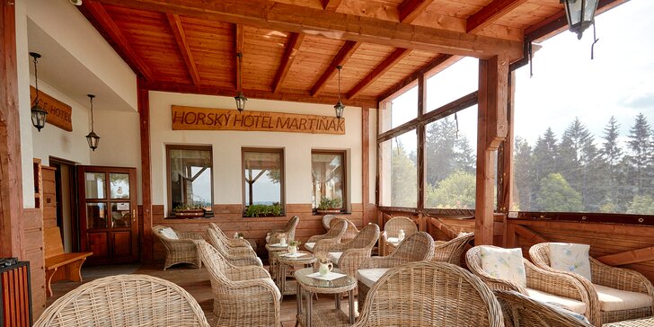 Pobyt v Beskydách: horský hotel s polpenziou a vstupom do sáun