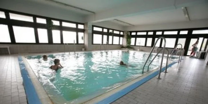 89 eur za 3-dňový romantický pobyt pre dvoch v hoteli Adamantino*** v Luhačovi­ciach. Zažite so svojou láskou nezabudnuteľný víkend v kúpeľnom meste so zľavou 56%.