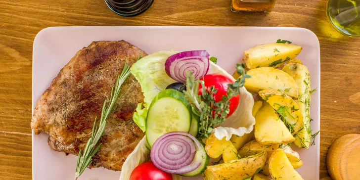 Farmburger alebo hlavné jedlo podľa výberu + nápoj: pre 1 alebo 2 osoby