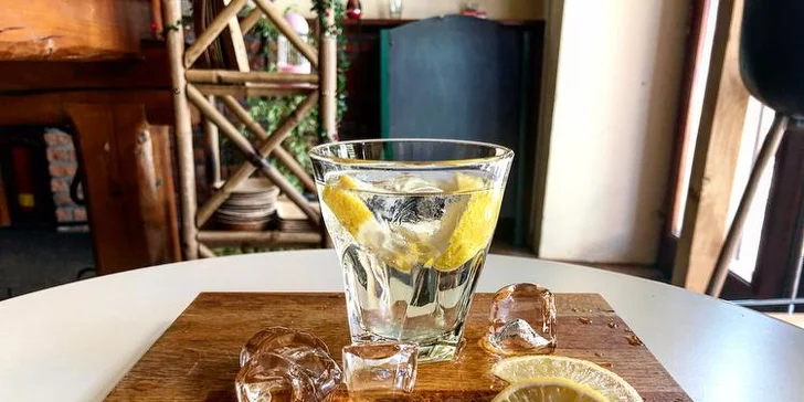 Netradičné latte, káva a osviežujúce miešané drinky v centre Banskej Bystrice