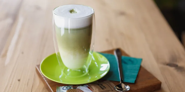 Netradičné latte, káva a osviežujúce miešané drinky v centre Banskej Bystrice
