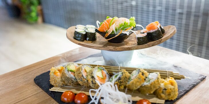 Niekoľko druhov fantastických sushi setov v reštaurácii Taumi