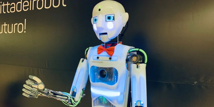 Vstupenka na medzinárodnú interaktívnu výstavu Mesto Robotov pre veľkých aj malých