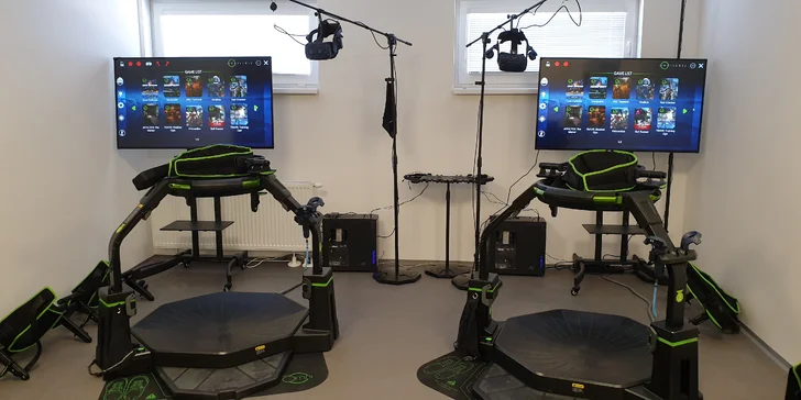 Vyskúšajte pohybový simulátor Virtuix Omni™ v novootvorenej VR aréne