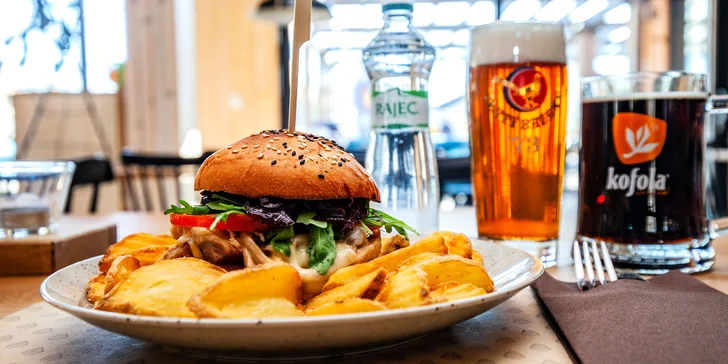 Vynikajúci burger či pizza s nápojom v novootvorenej reštaurácii Pinus
