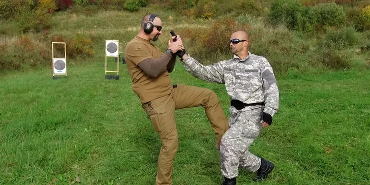 Jedinečný strelecký zážitok spojený s lekciou sebaobrany podľa systému Krav maga