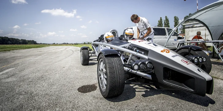 Jazda na jednom z najrýchlejších áut sveta ako vodič či spolujazdec! Ariel Atom!