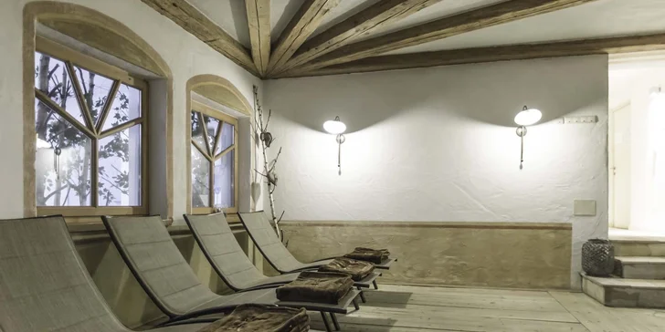 Zalyžujte si v tyrolských Alpách: hotel v blízkosti lyžiarskeho strediska, polpenzia a neobmedzený wellness