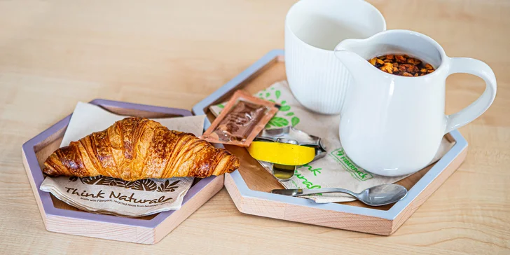 Lahodné kávy a k tomu croissant či panini v Santa Café
