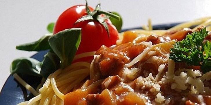 Výborné Spaghetti a veľká kofola originál len za 2,2 € v centre Bratislavy