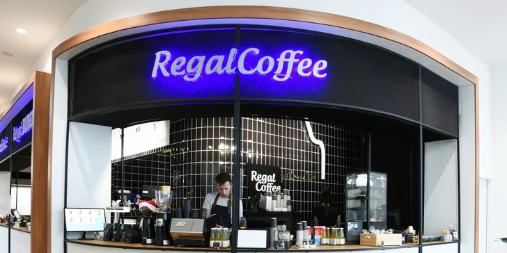 Famózny Regal Burger v Auparku s hranolčekmi a bezodný nápoj