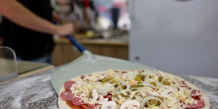 Pizza podľa vlastného výberu s donáškou