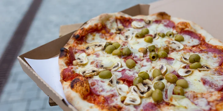 Pizza podľa vlastného výberu s donáškou