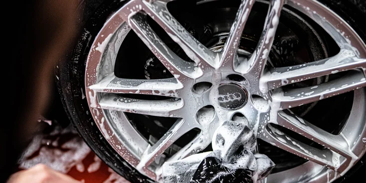 Čistenie interiéru a exteriéru vášho auta v CARwellness