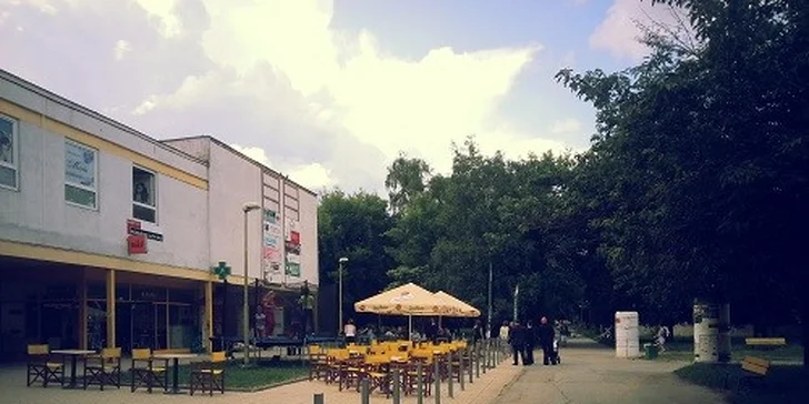 Relax aj zábava - hodina bowlingu v reštaurácii Bowling Erika so zľavou až 71%