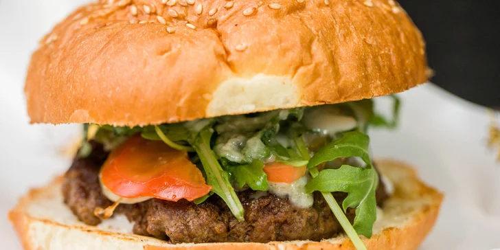 Kebab v domácej pita žemli či otvorené vouchery na konzumáciu v Shana Fire Burger alebo Kebaba