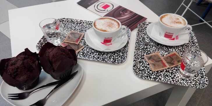 Espresso alebo Cappuccino + čokoládový muffin pre 1 alebo 2 osoby