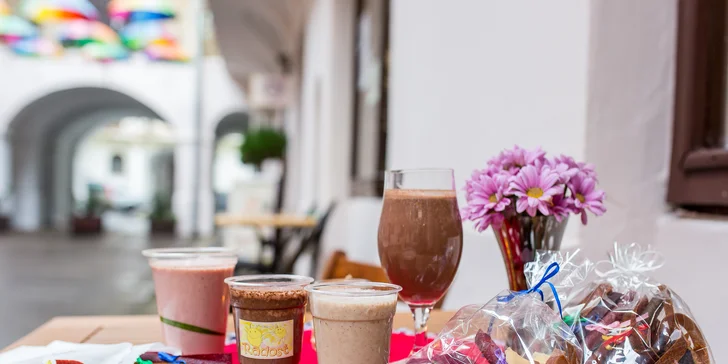 Raw food: vegan milkshakes z rastlinných nápojov či ovocné rolky a čipsy