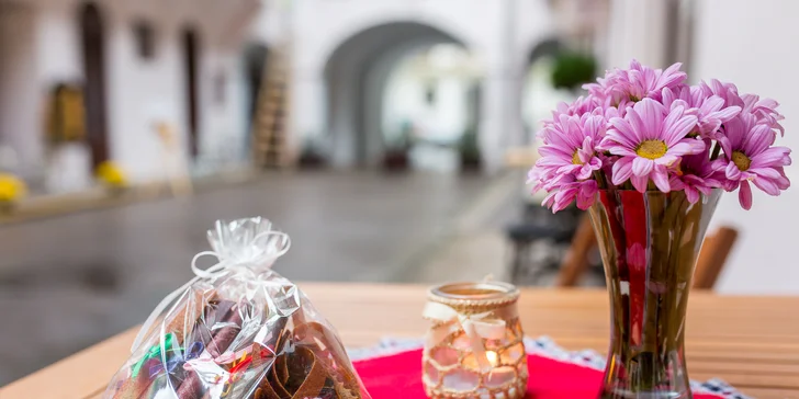 Raw food: vegan milkshakes z rastlinných nápojov či ovocné rolky a čipsy