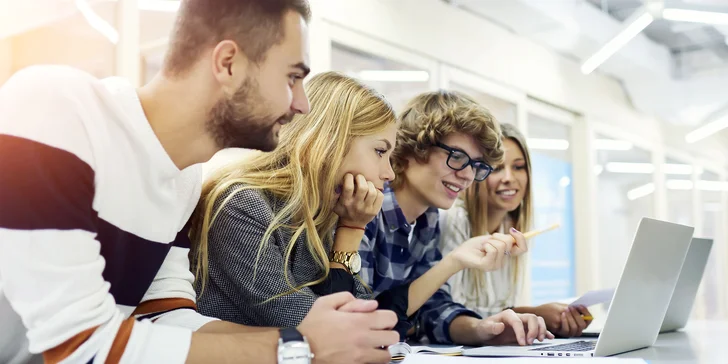 Certifikované a akreditované online kurzy v oblasti IT, marketingu či manažmentu