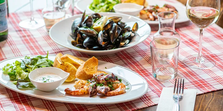 Mediteránske menu s vínom pre dve osoby