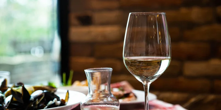 Mediteránske menu s vínom pre dve osoby