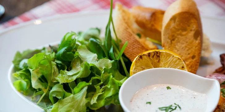 Mediteránske menu s vínom pre dve osoby