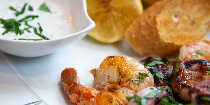 Mediteránske menu s vínom pre dve osoby