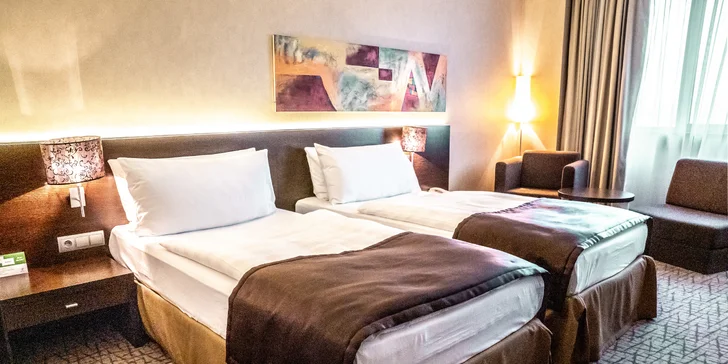 Silvestrovský pobyt s každodenným wellness a silvestrovským hudobným programom v modernom hoteli HOLIDAY INN Žilina****