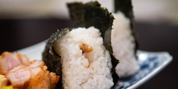 Omusuby: obľúbený japonský fastfood konečne aj v Bratislave!