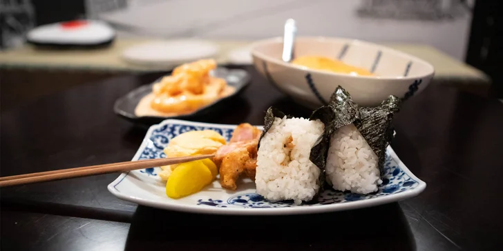 Omusuby: obľúbený japonský fastfood konečne aj v Bratislave!