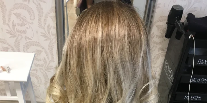 Priveďte vaše vlasy do dokonalosti vďaka strihu, farbeniu, melíru alebo balayage