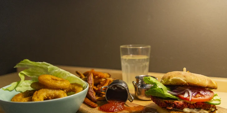 Burgery pre 2 osoby v bistre Freshline. Aj vegánske.