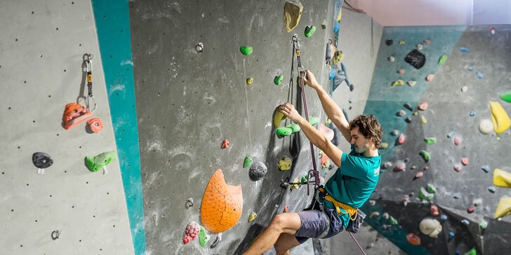 Kurz lezenia s profesionálnym inštruktorom na jedinej lezeckej stene v Prešove