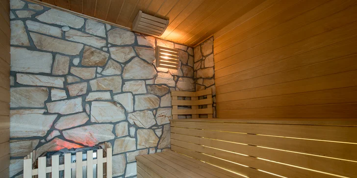 1,5 hodinový vstup do wellness pre dvoch s možnosťou romantickej večere v penzióne TROJA