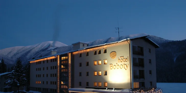 Zimné SKI pobyty s celodennými skipasmi do lyžiarskeho strediska Vrátna Malá Fatra