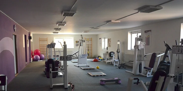 Mesačná permanentka do fitness Contours pre ženy