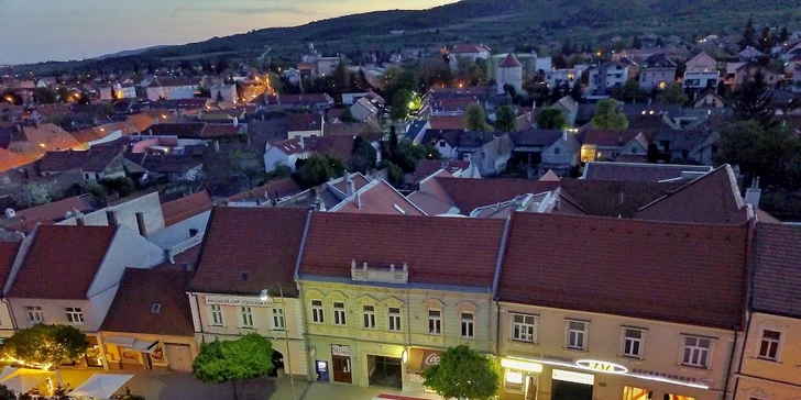 Vianočné lampášové prehliadky Pezinka, Svätého Jura či Modry