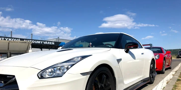 Otestujte na vlastnej koži Ferrari, Lamborghini či Nissan GT-R a získajte svoj CERTIFIKÁT jazdca